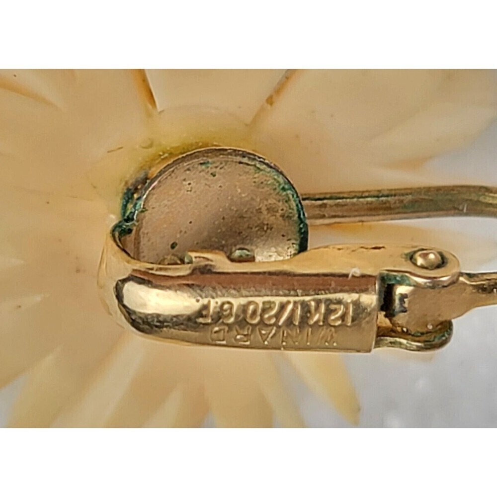 Vintage WINARD Beige Flower Stud Clip-On Earrings 1/20 12K Gold Filled 1 Inch - Picture 5 of 6